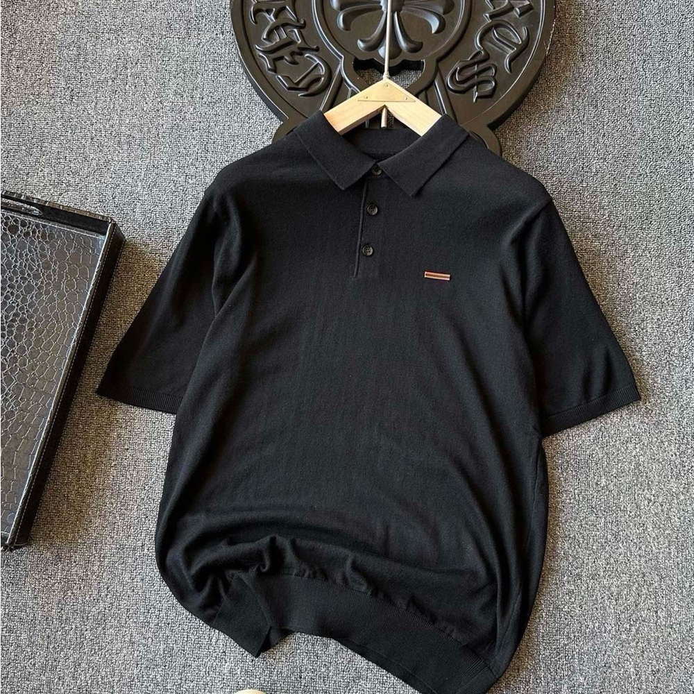 Classic Black Short-Sleeve Polo Shirt - Men